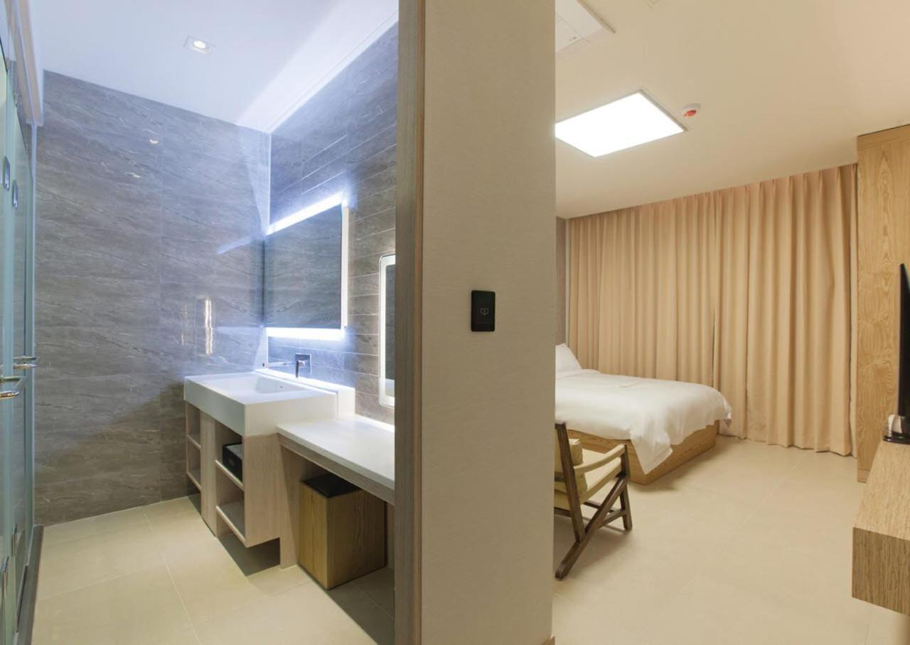 Yeosu Stay Hotel Pokój zdjęcie