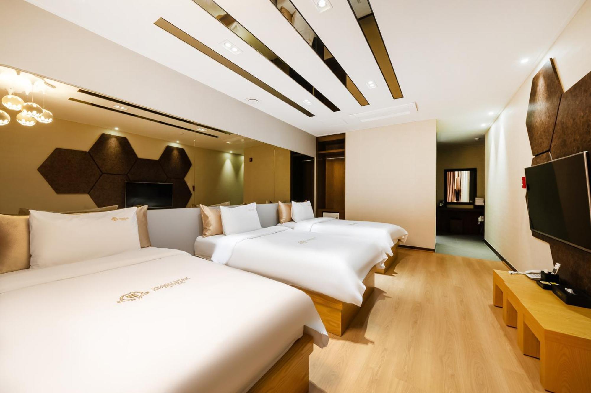 Yeosu Stay Hotel Pokój zdjęcie