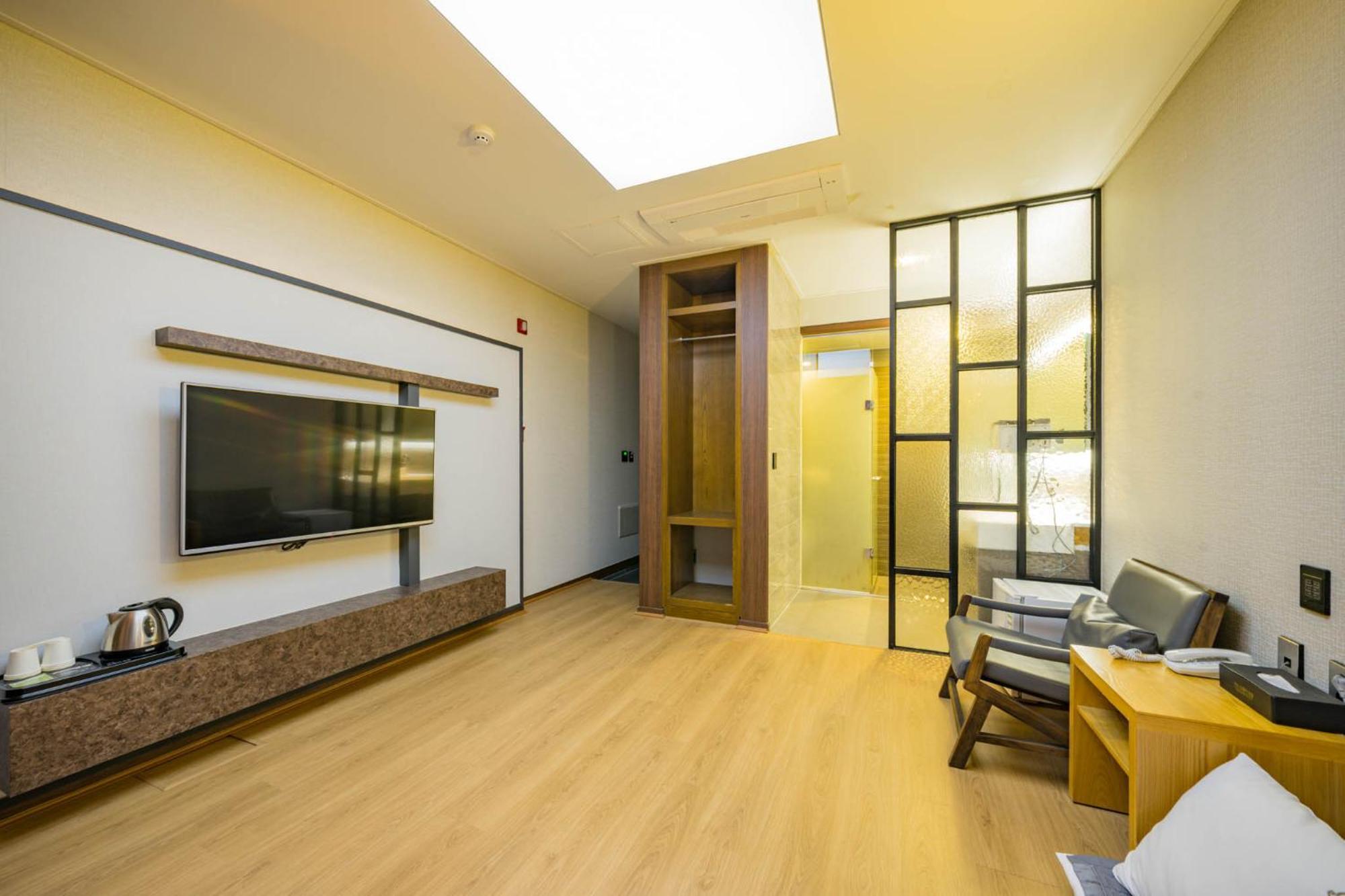 Yeosu Stay Hotel Pokój zdjęcie